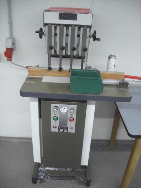 Used Josef Foellmer IRAM 12 4spindle paper drilling 1998