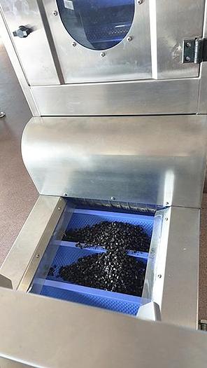 Linea per riempimento, tappatura ed etichettatura per caramelle liquirizie - RTE2U CANDY