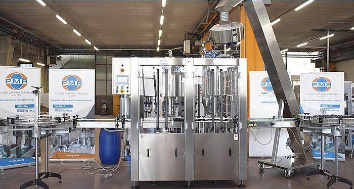 Usato RIEMPITRICI, TAPPATRICI ED ETICHETTATRICI PER ALCOLICI