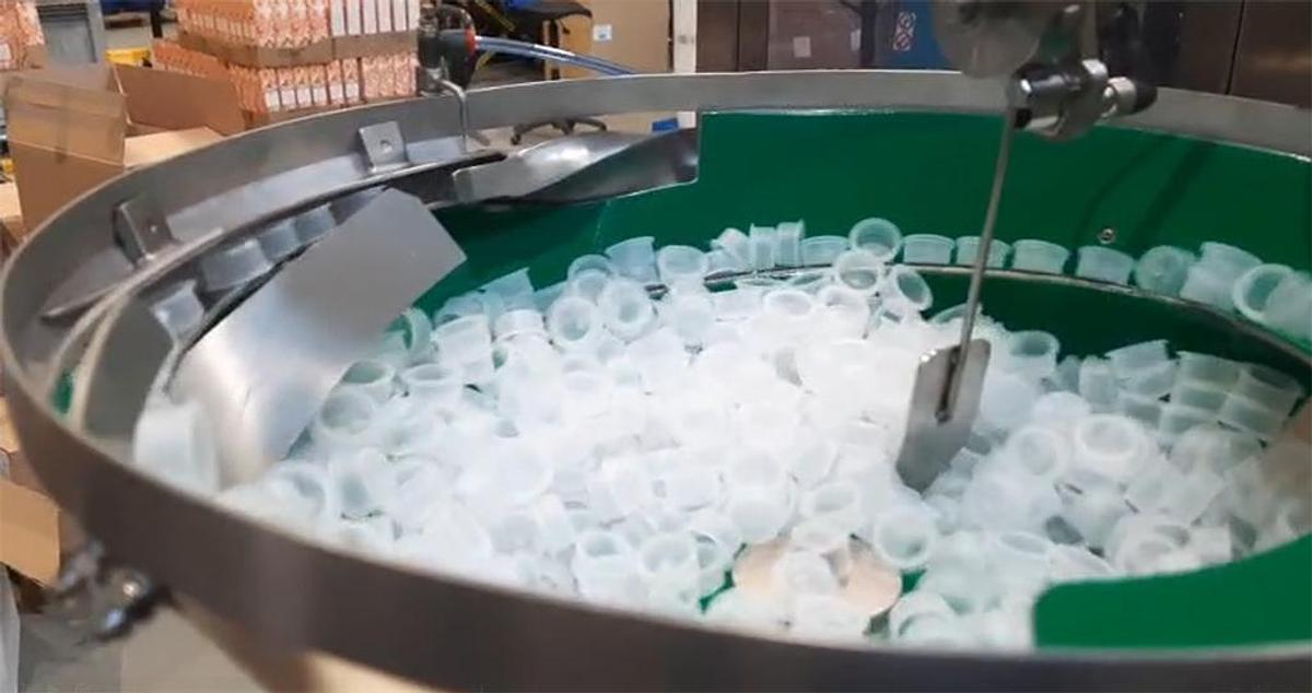 Linea completa riempimento, tappatura ed etichettatura per profumi ambiente - RTE4U