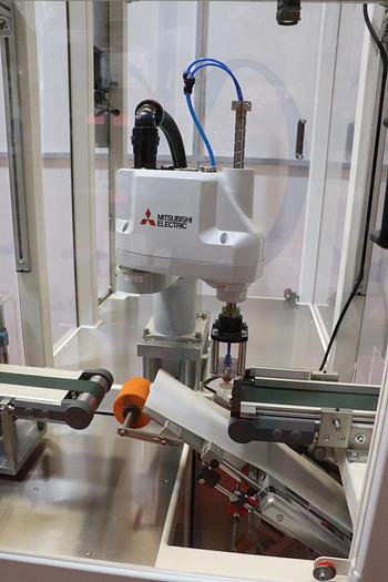 TOP LABEL MAKEUP - Etichettatura