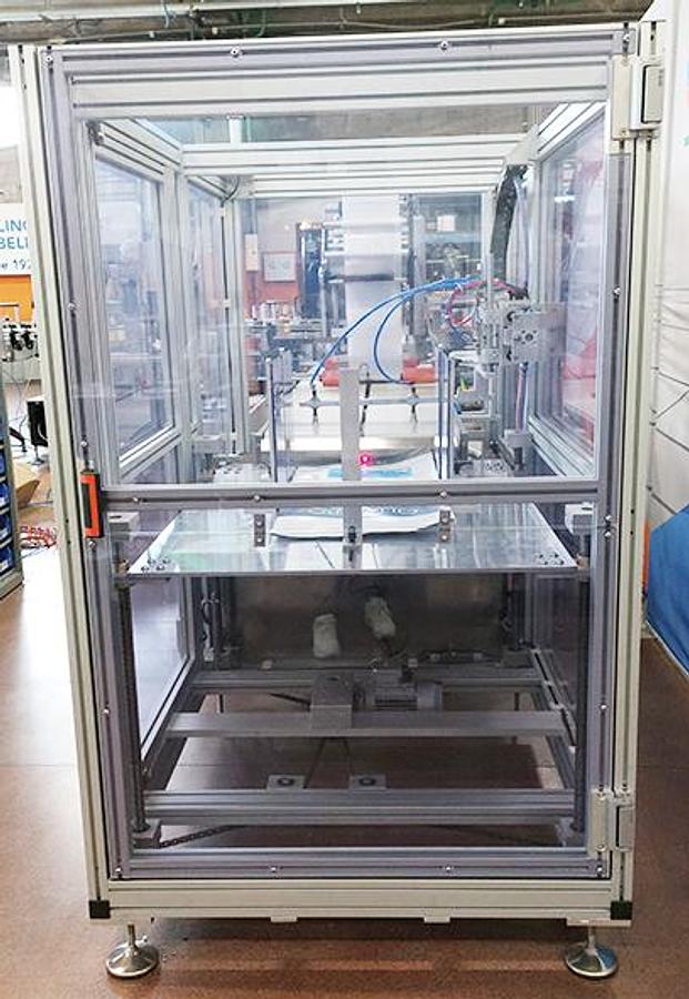 Etichettatrice automatica robotizzata per due etichette superiori - M3010R