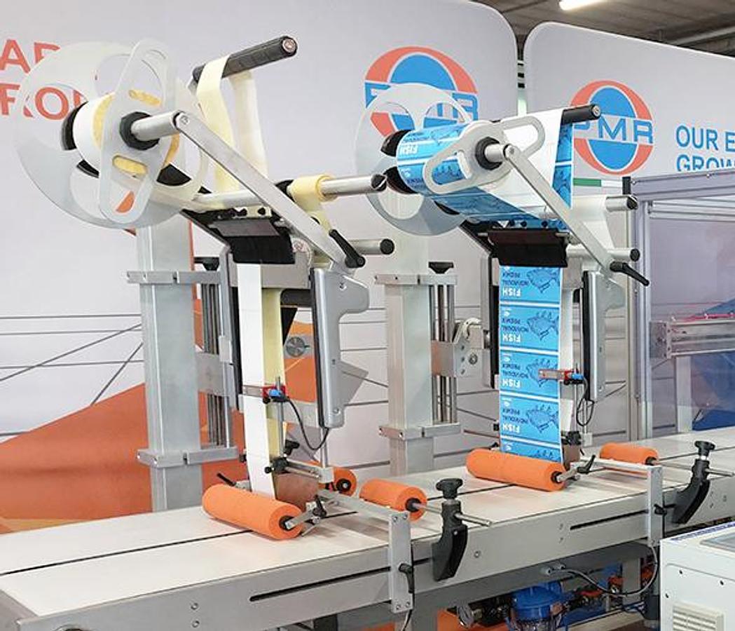 Etichettatrice automatica robotizzata per due etichette superiori - M3010R