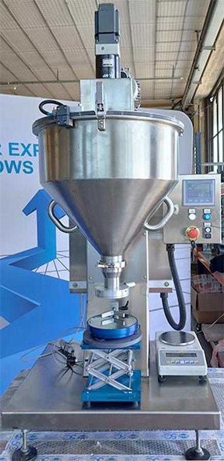 Dosatore semiautomatico a coclea per polveri alimentari – DBP22 POWDER