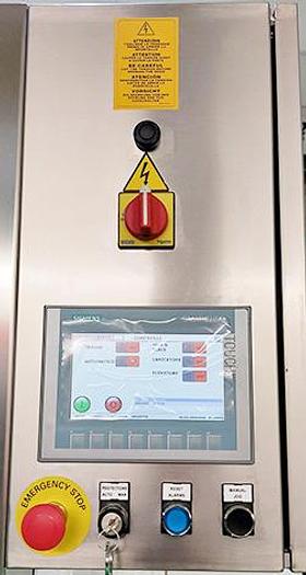 MONOBLOCCO AUTOMATICO PER TAPPATURA TAPPI A PRESSIONE - MC6