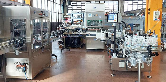 Linea per riempimento,tappatura ed etichettatura per detergenti - RTE6U