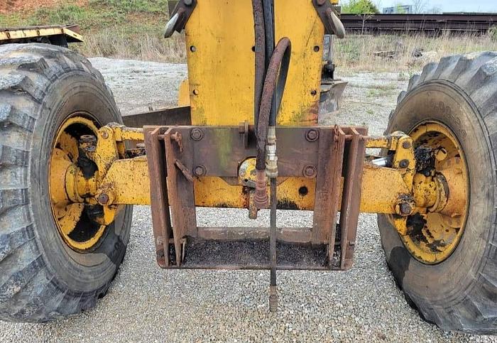 Used 1988 John Deere 670B