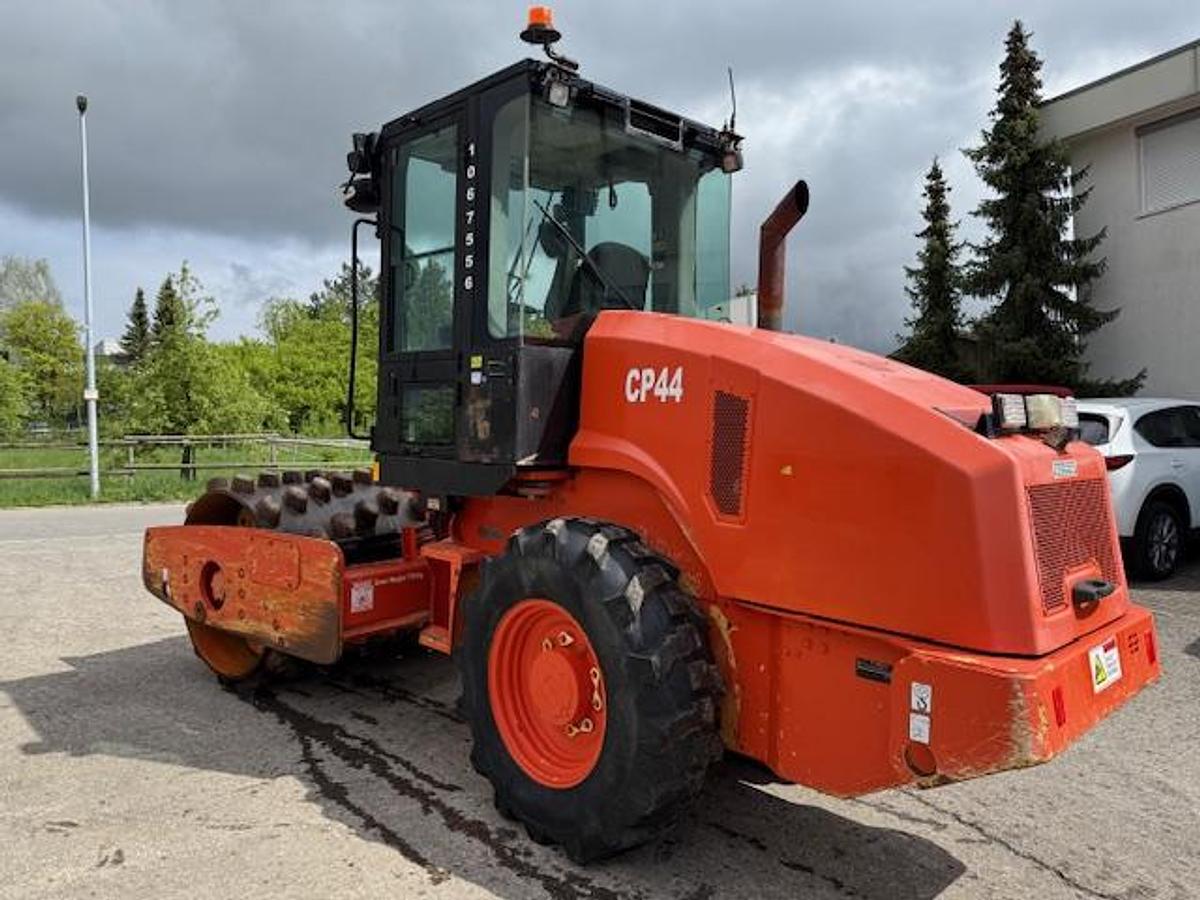 Gebraucht 2011 Caterpillar CP44