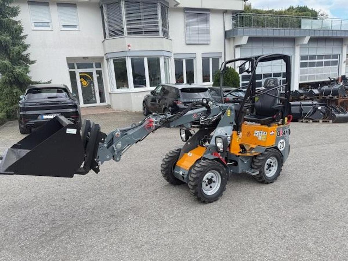 2025 Giant G1200 Tele