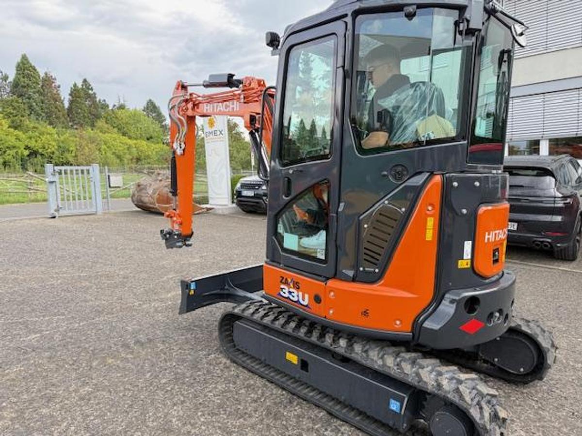 2025 Hitachi ZX33U-6