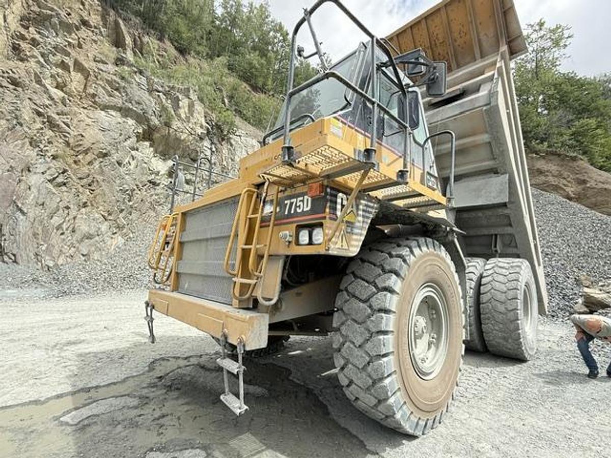 Gebraucht 2011 Caterpillar 775D