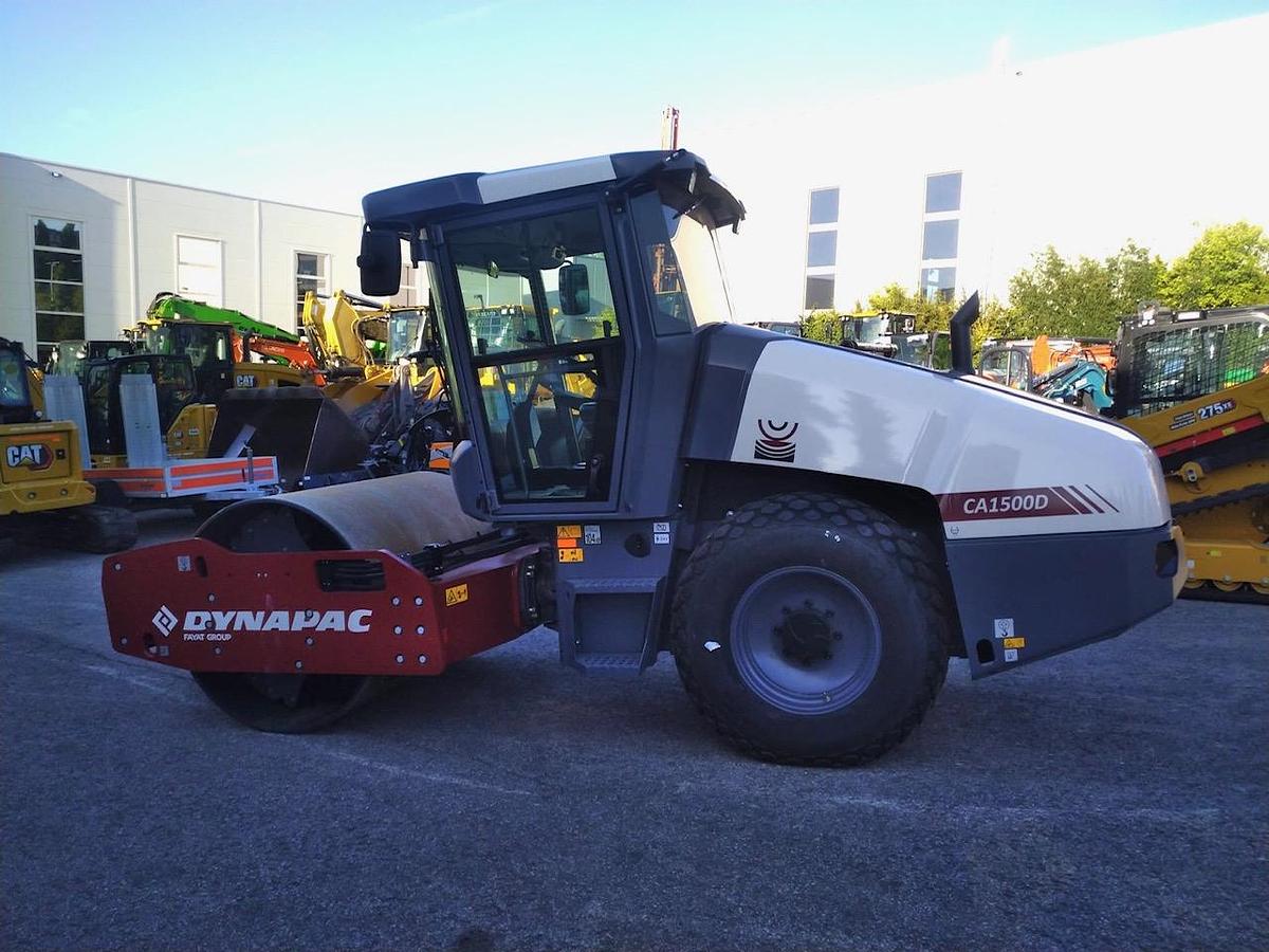 2025 Dynapac CA1500 D