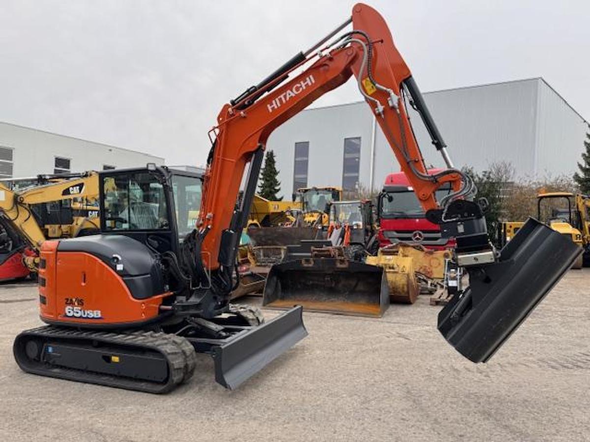 2024 Hitachi ZX65 USB-6