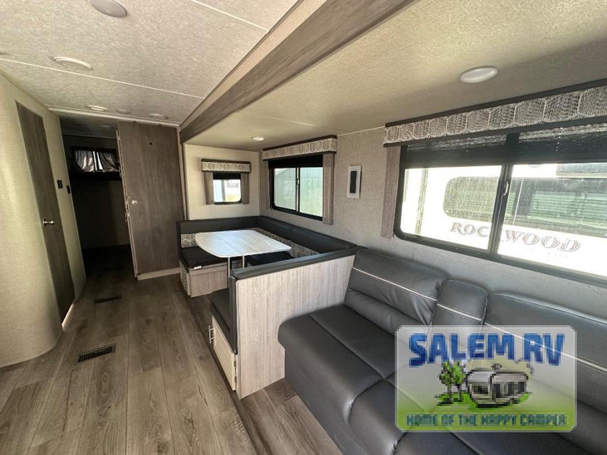 Used Used 2023 Coachmen RV Catalina Legacy 293QBCK