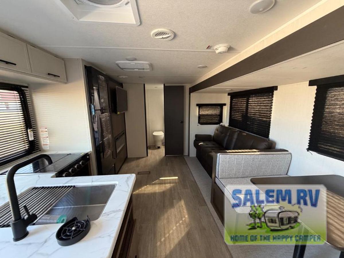 New 2026 Prime Time RV Avenger 25RBS