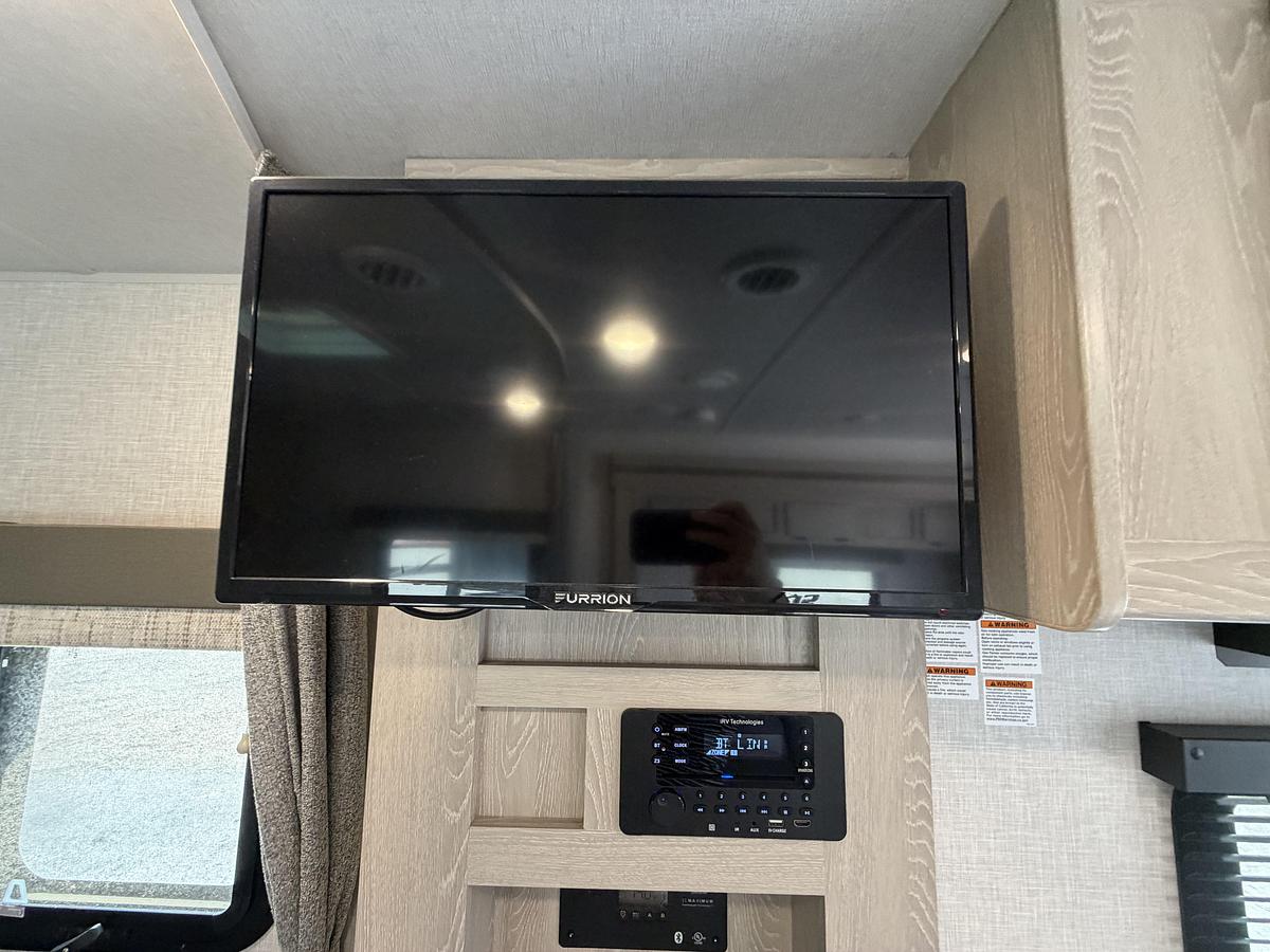 Used 2022 Forest River RV Flagstaff Micro-Lite 21FBRS
