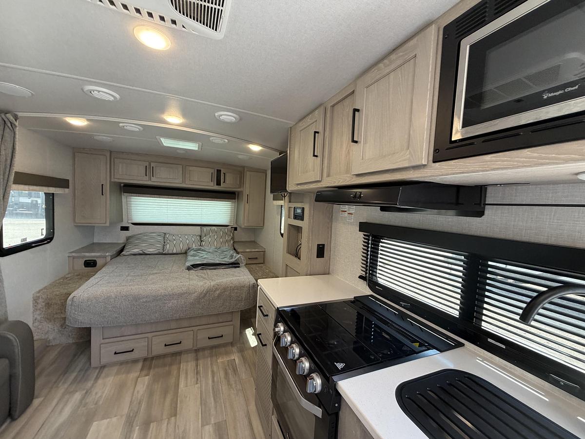Used 2022 Forest River RV Flagstaff Micro-Lite 21FBRS
