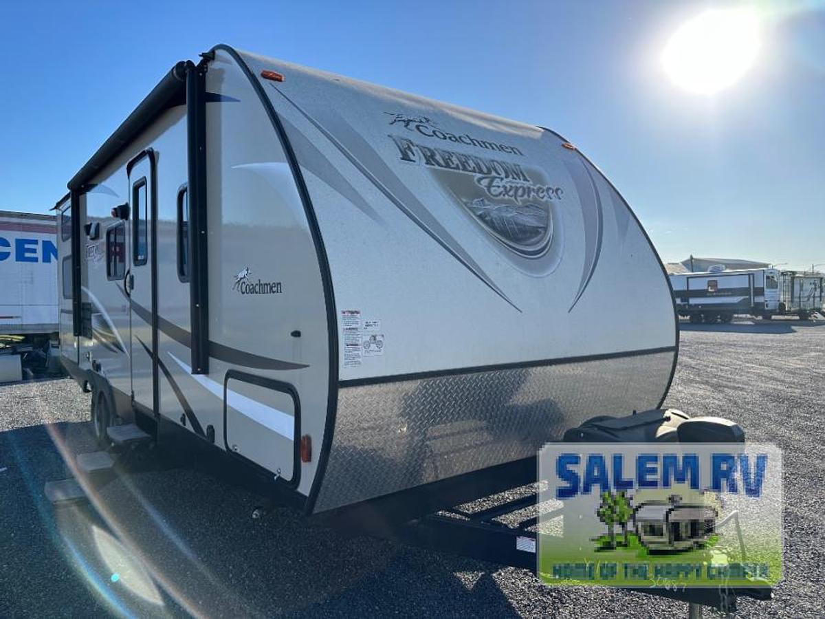 Used Used 2018 Coachmen RV Freedom Express 25SE
