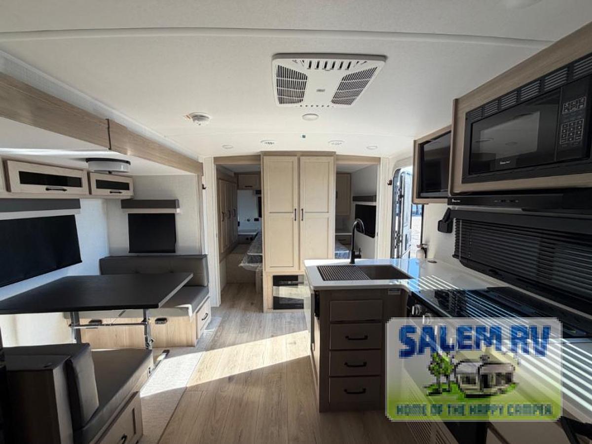 Used Used 2025 Forest River RV Flagstaff Micro Lite 25BSDS