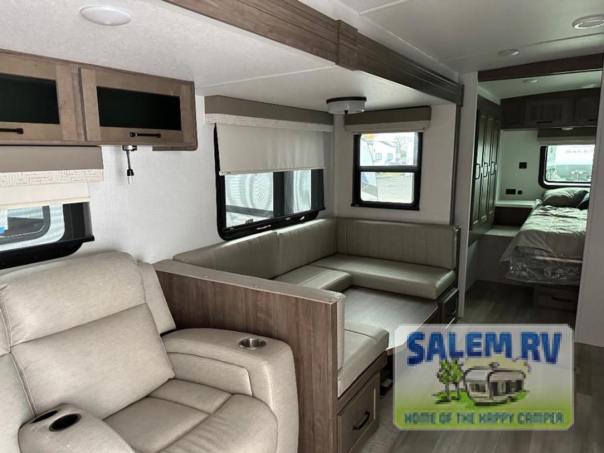 Used Used 2024 Forest River RV Flagstaff Super Lite 27BHWS
