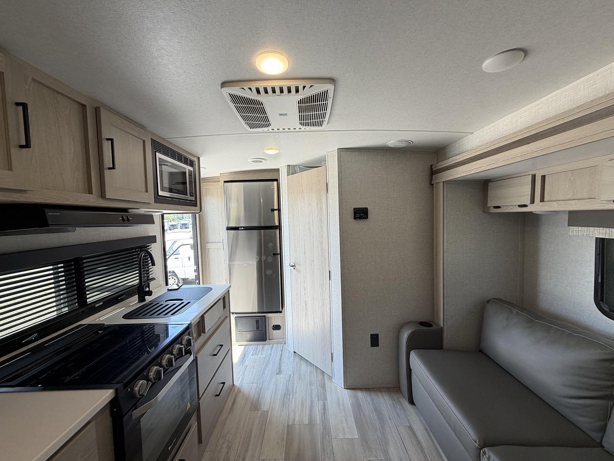 Used 2022 Forest River RV Flagstaff Micro-Lite 21FBRS