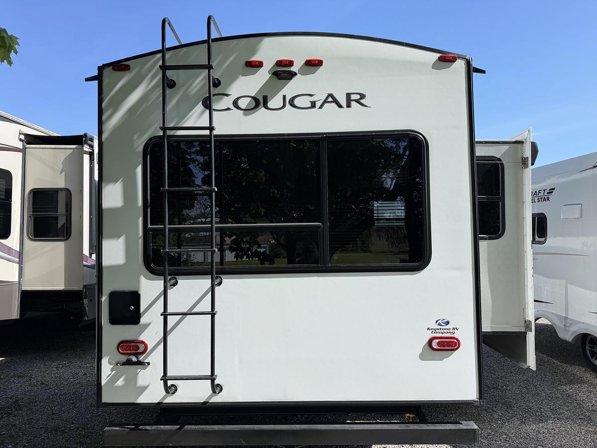Used Used 2020 Keystone RV Cougar Half-Ton 32RLI