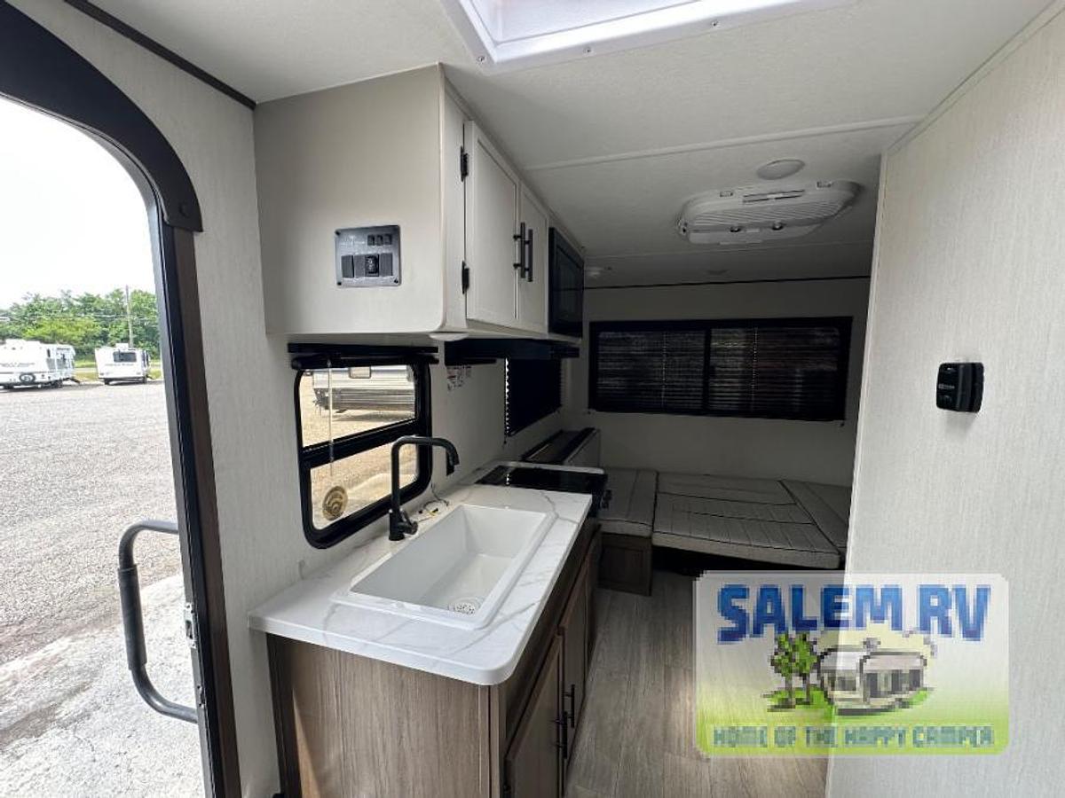 New 2026 Prime Time RV Avenger LT 16RD