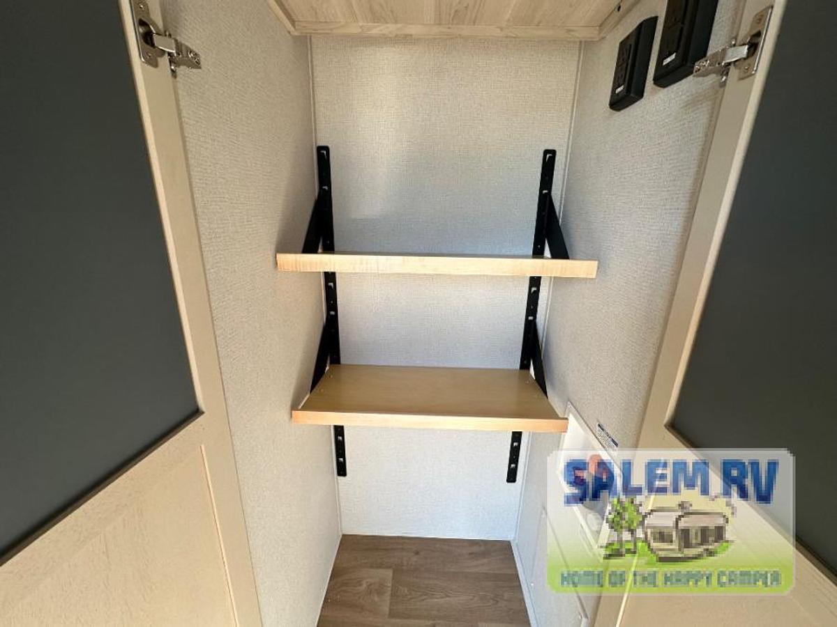 New 2026 Palomino Columbus 389FLH