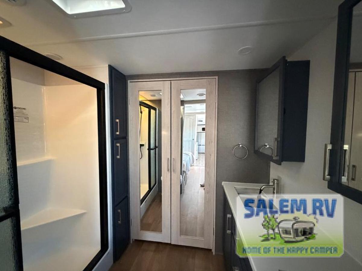 New 2026 Palomino Columbus 384RKH