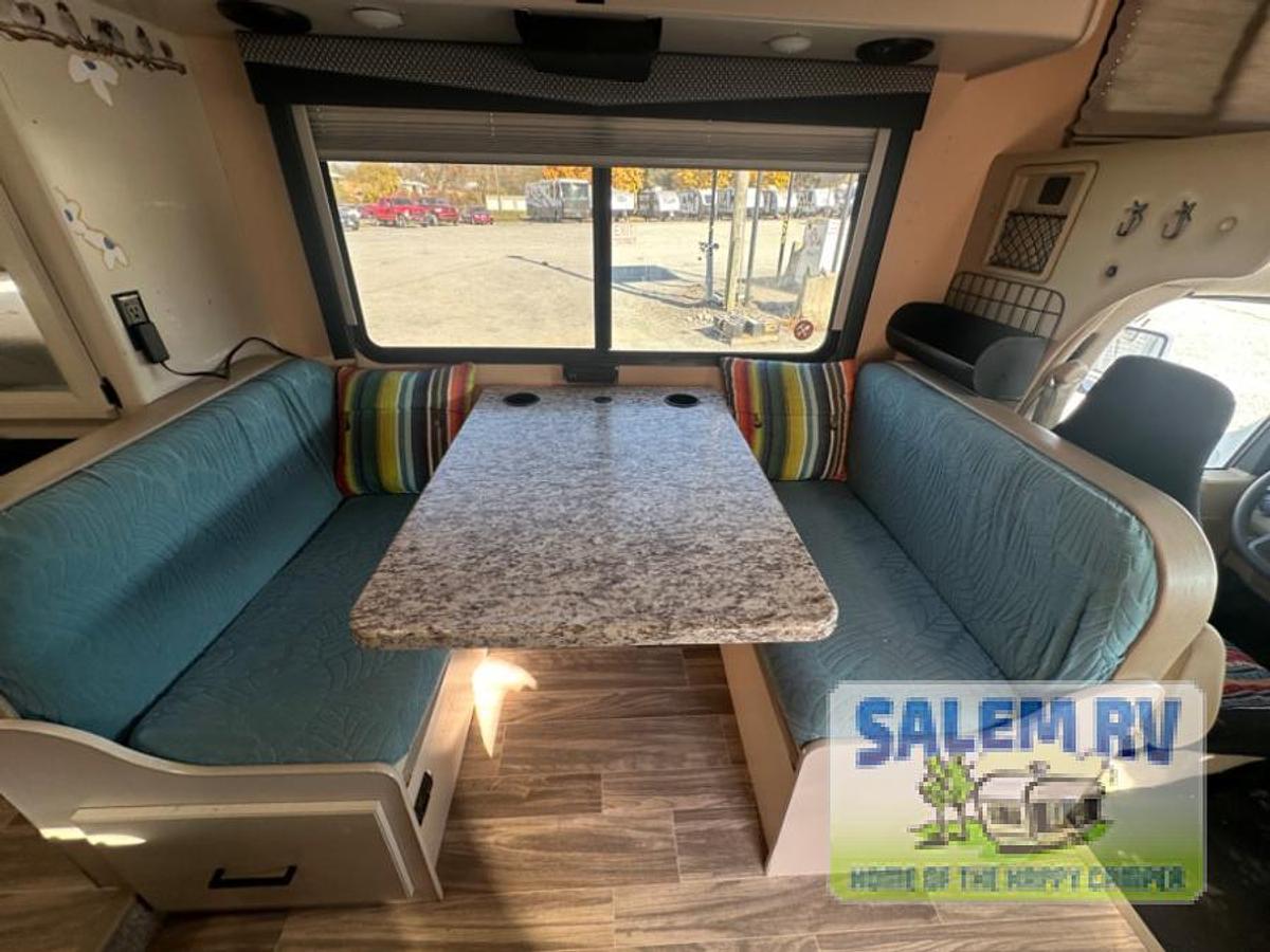 Used Used 2021 Thor Motor Coach Freedom Elite 22HE
