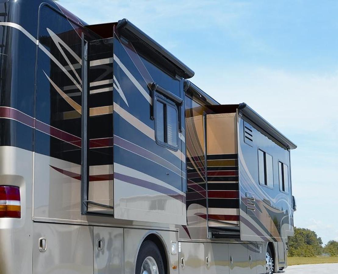 Sideout Kover Iii Awning 118" - 125.9" Roof Range Solid Black Vinyl Fabric With Black Deflector