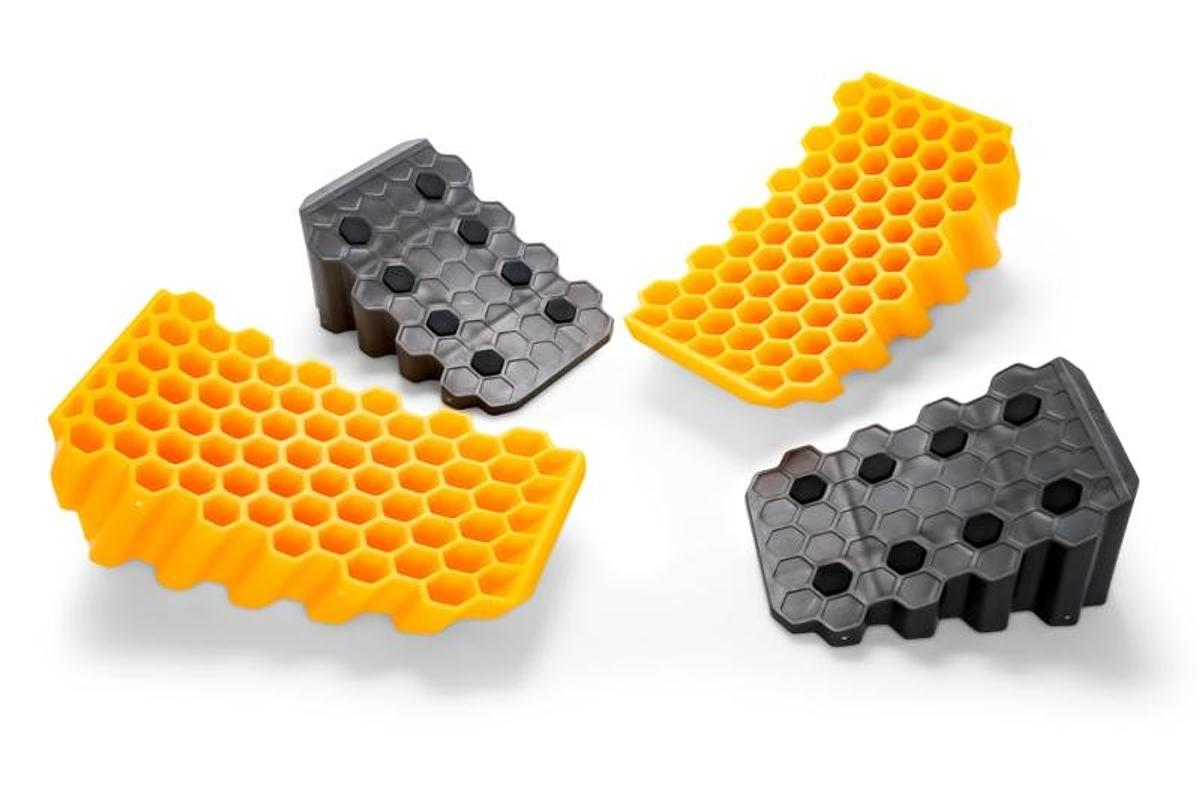 Curved Leveler And Wheel Chock, 2/pack