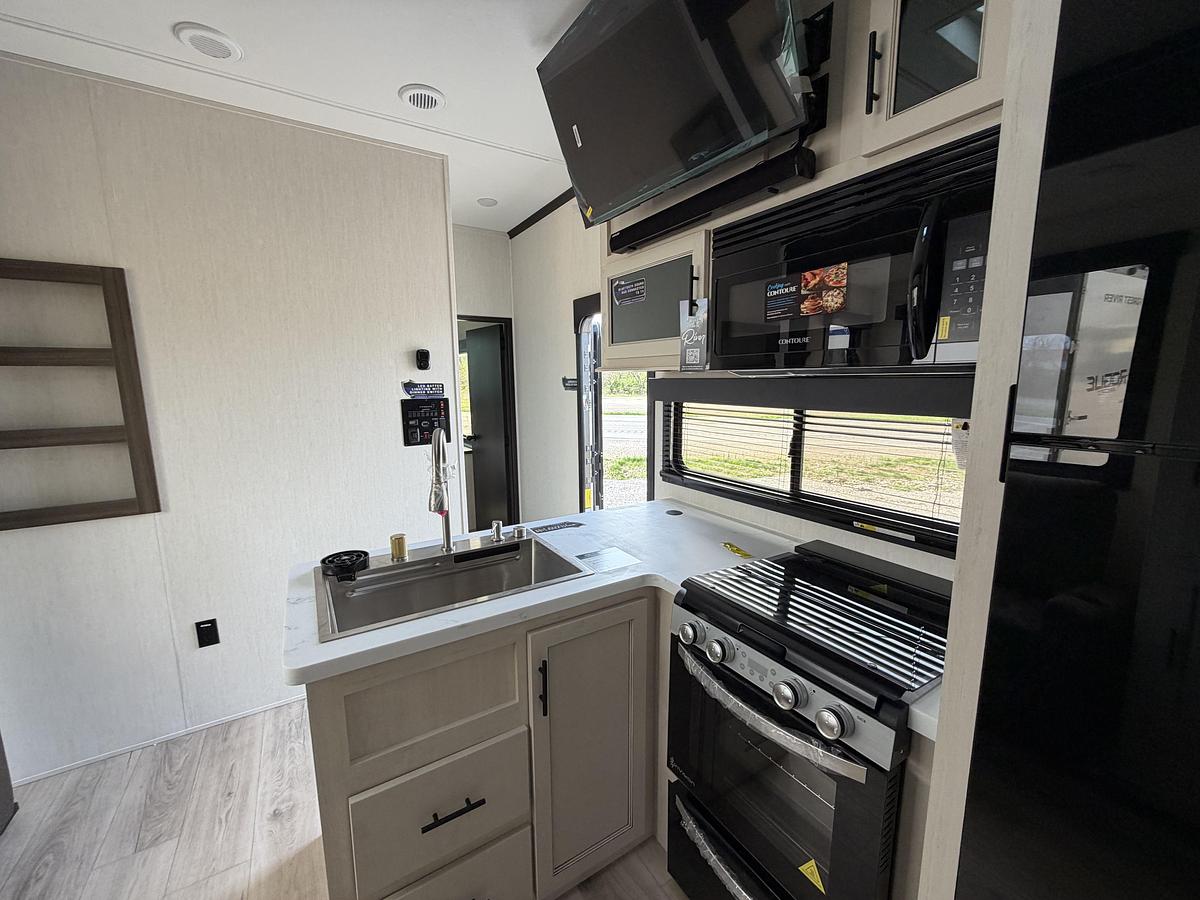 New 2026 Forest River RV Vengeance Rogue Armored 32L132