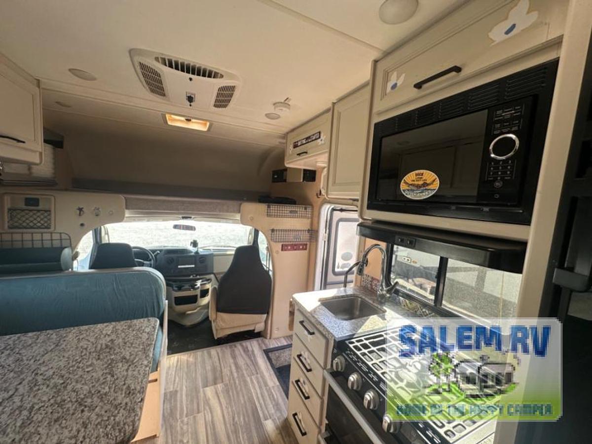 Used Used 2021 Thor Motor Coach Freedom Elite 22HE