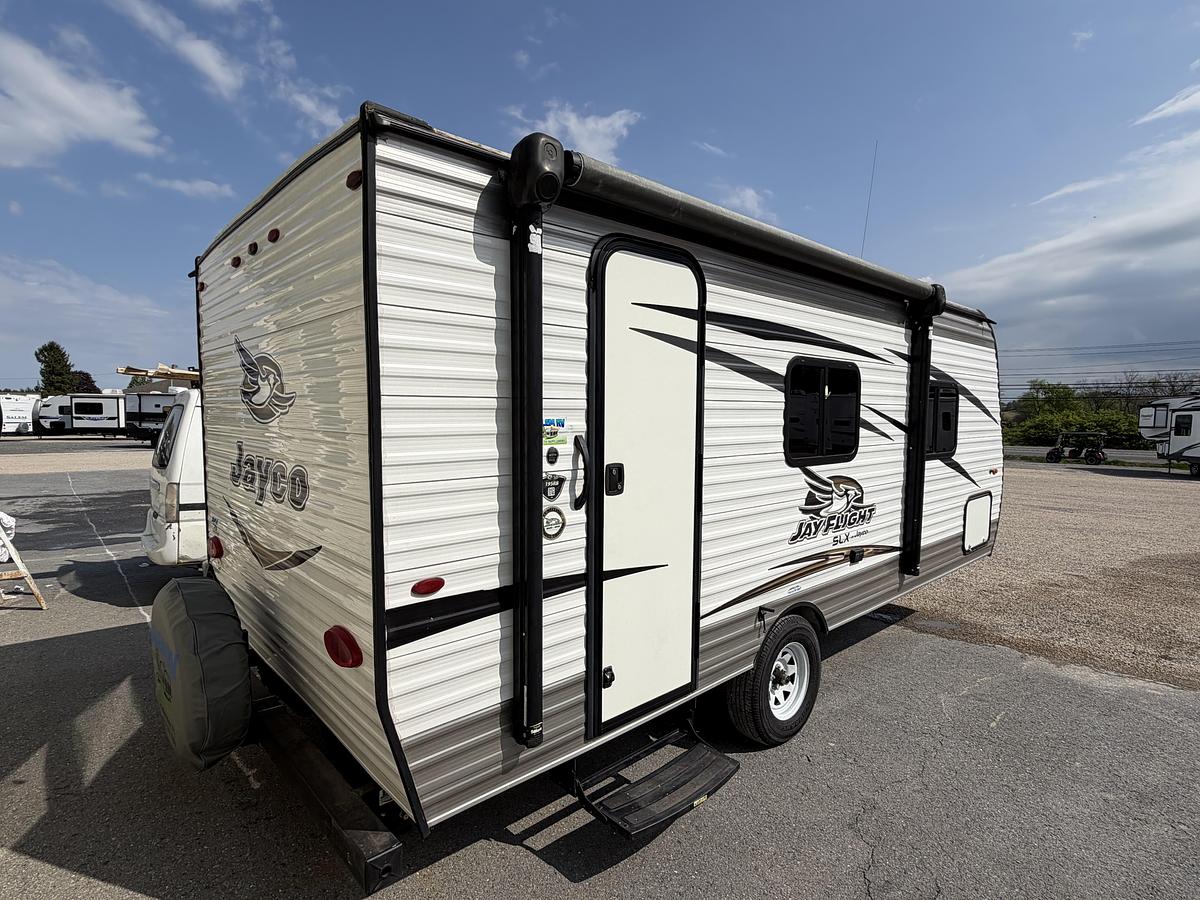 Used 2018 Jayco JayFlight SLX 195RB