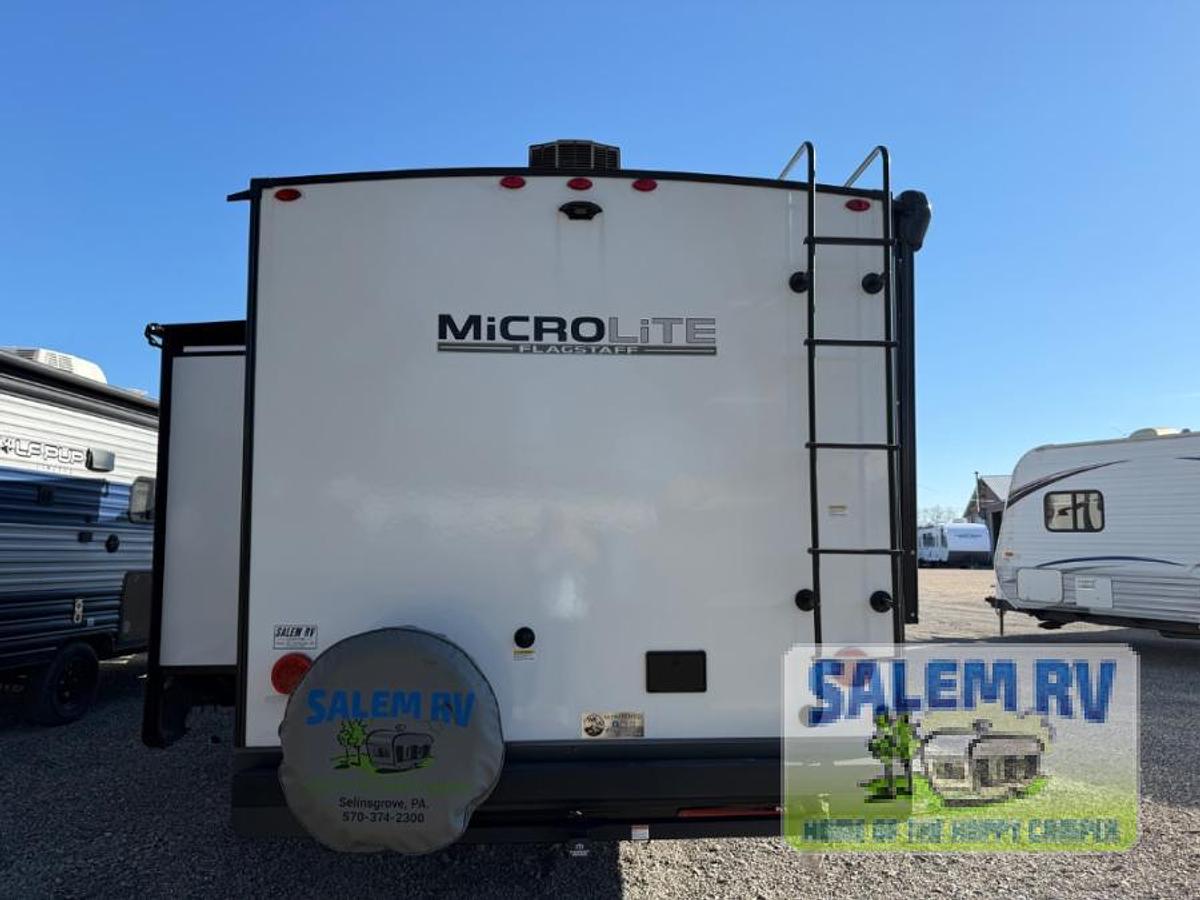 Used Used 2025 Forest River RV Flagstaff Micro Lite 25BSDS