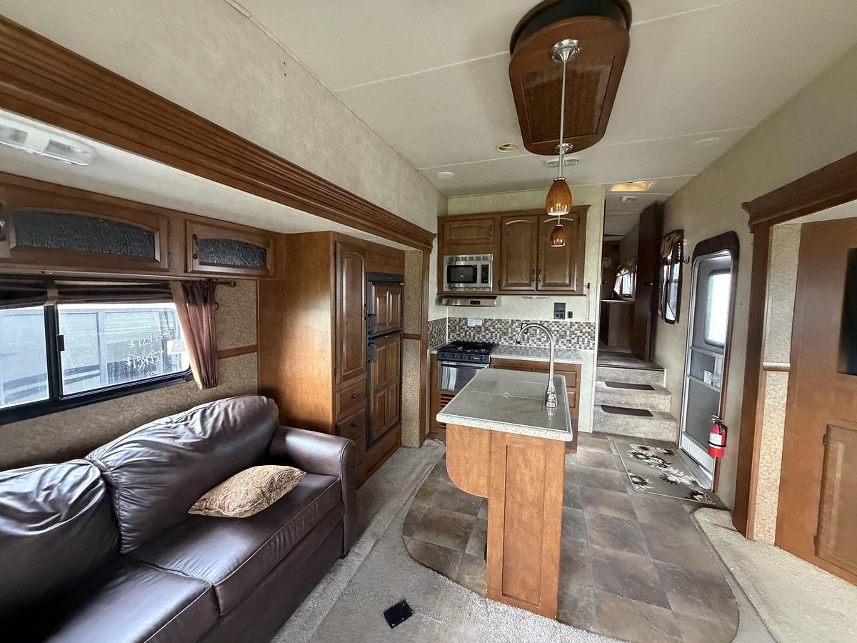 Used Used 2014 Salem Hemisphere 286RLT