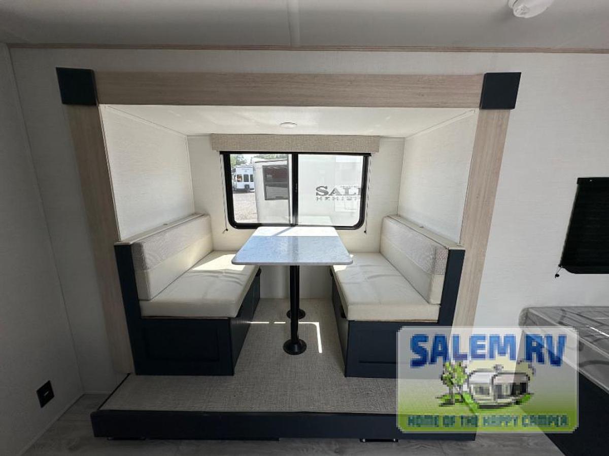 New 2024 Prime Time RV Avenger LT 17FQS