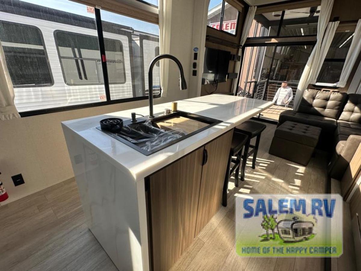 New 2025 Forest River RV Salem Grand Villa 42VERANDA
