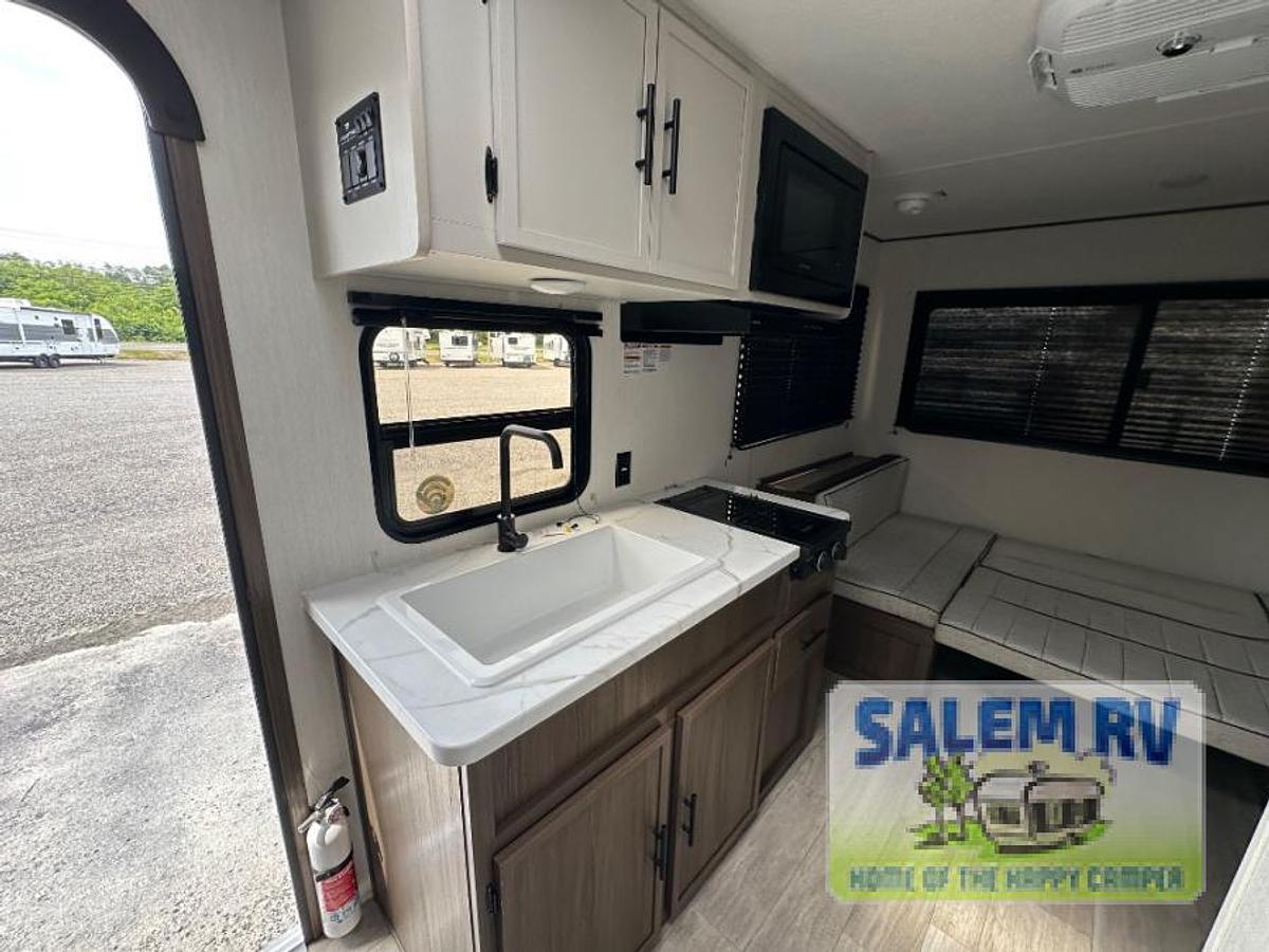 New 2026 Prime Time RV Avenger LT 16RD