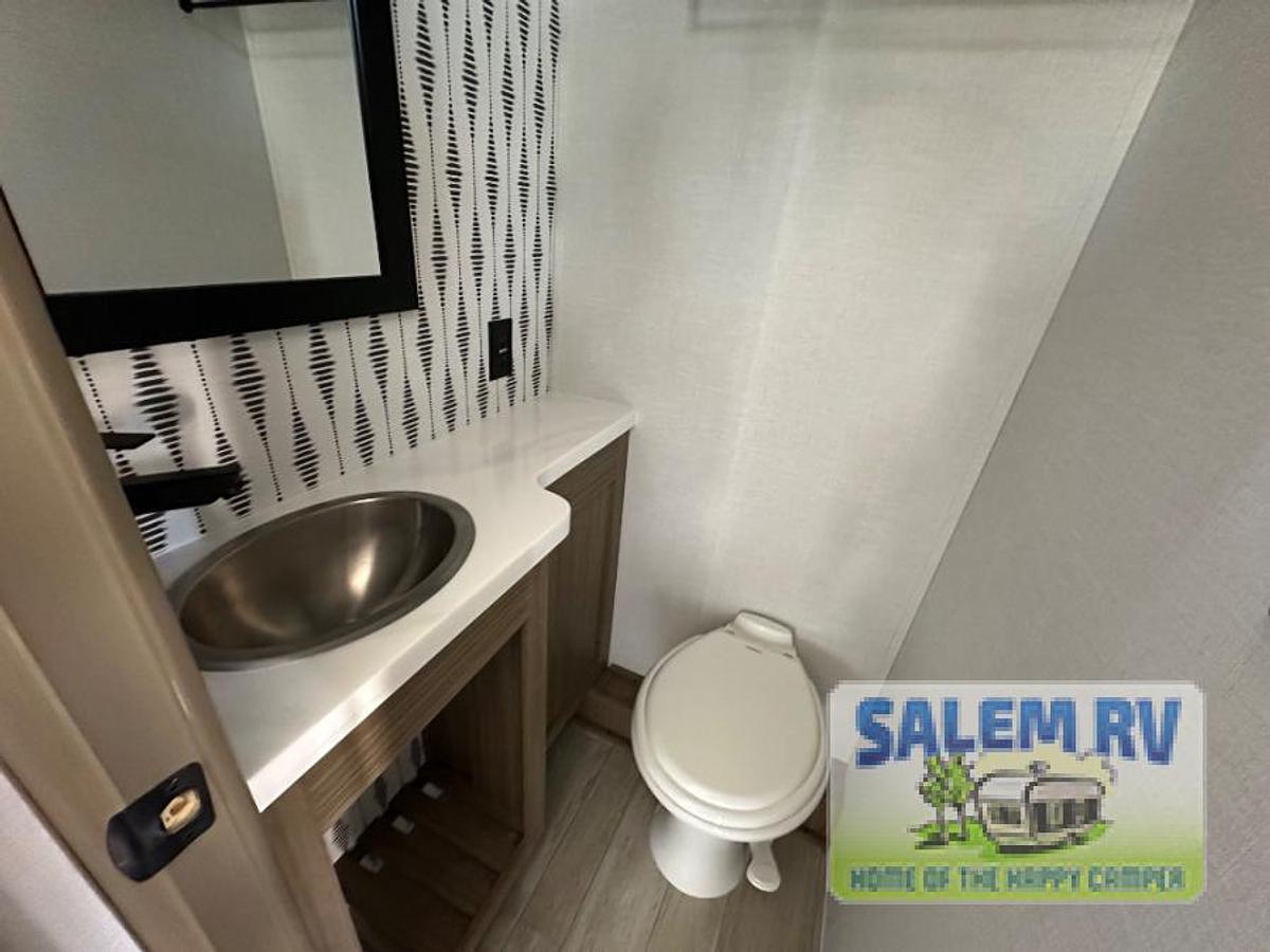 New 2025 Forest River RV Salem Grand Villa 44VIEW