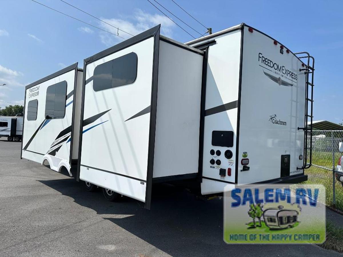 Used Used 2022 Coachmen RV Freedom Express Liberty Edition 320BHDSLE
