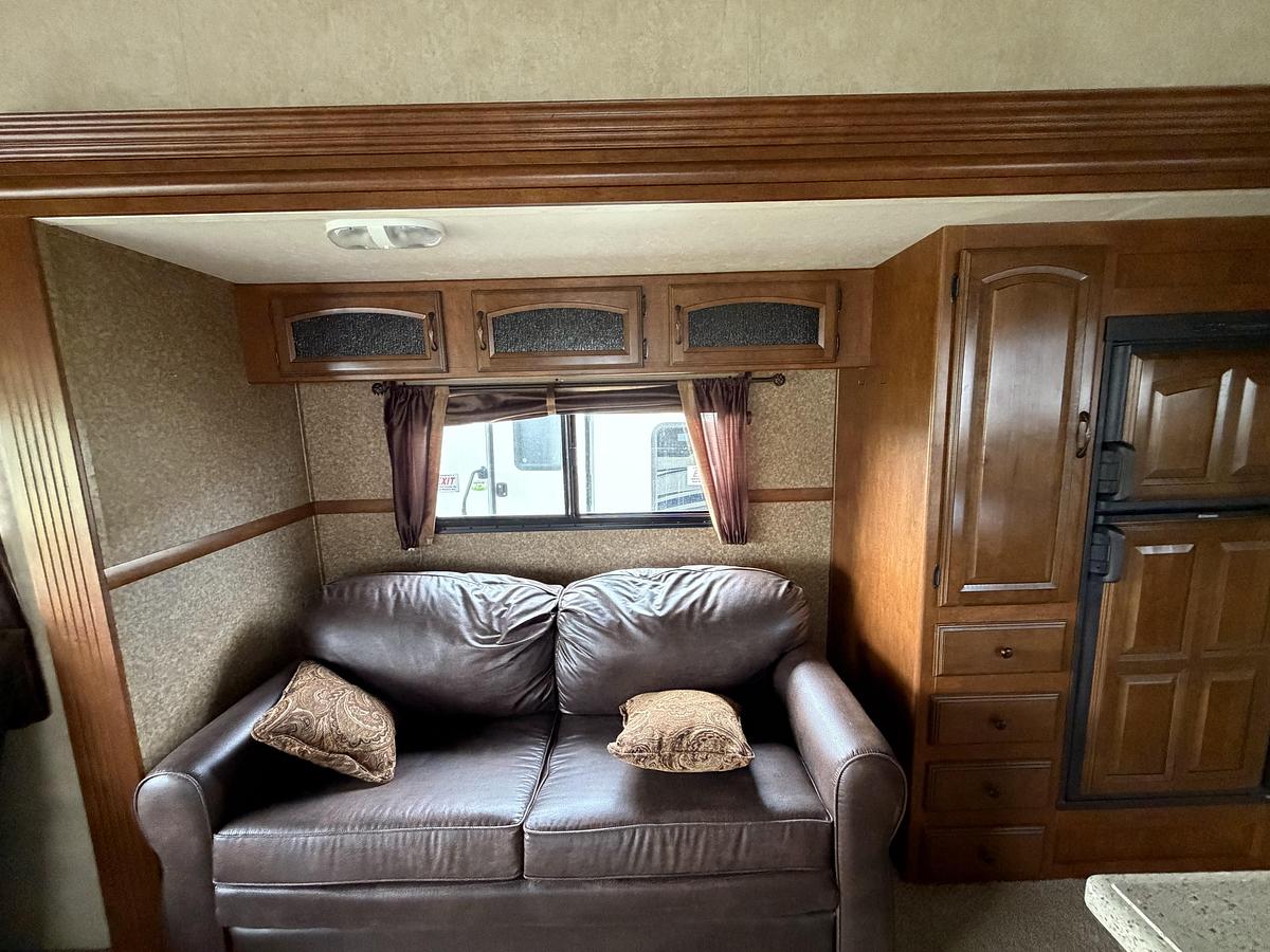 Used Used 2014 Salem Hemisphere 286RLT