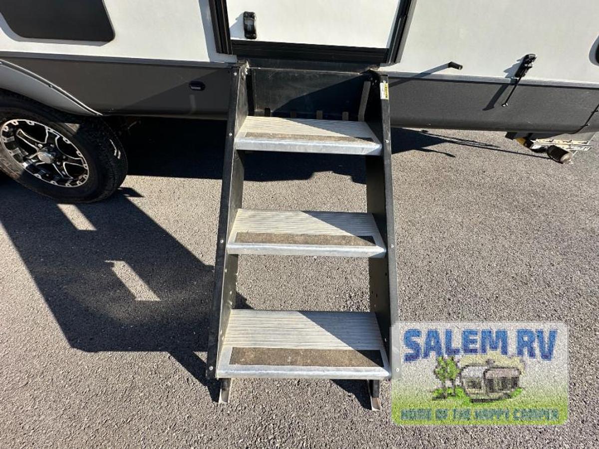 Used Used 2022 Forest River RV Rockwood Mini Lite 2509S