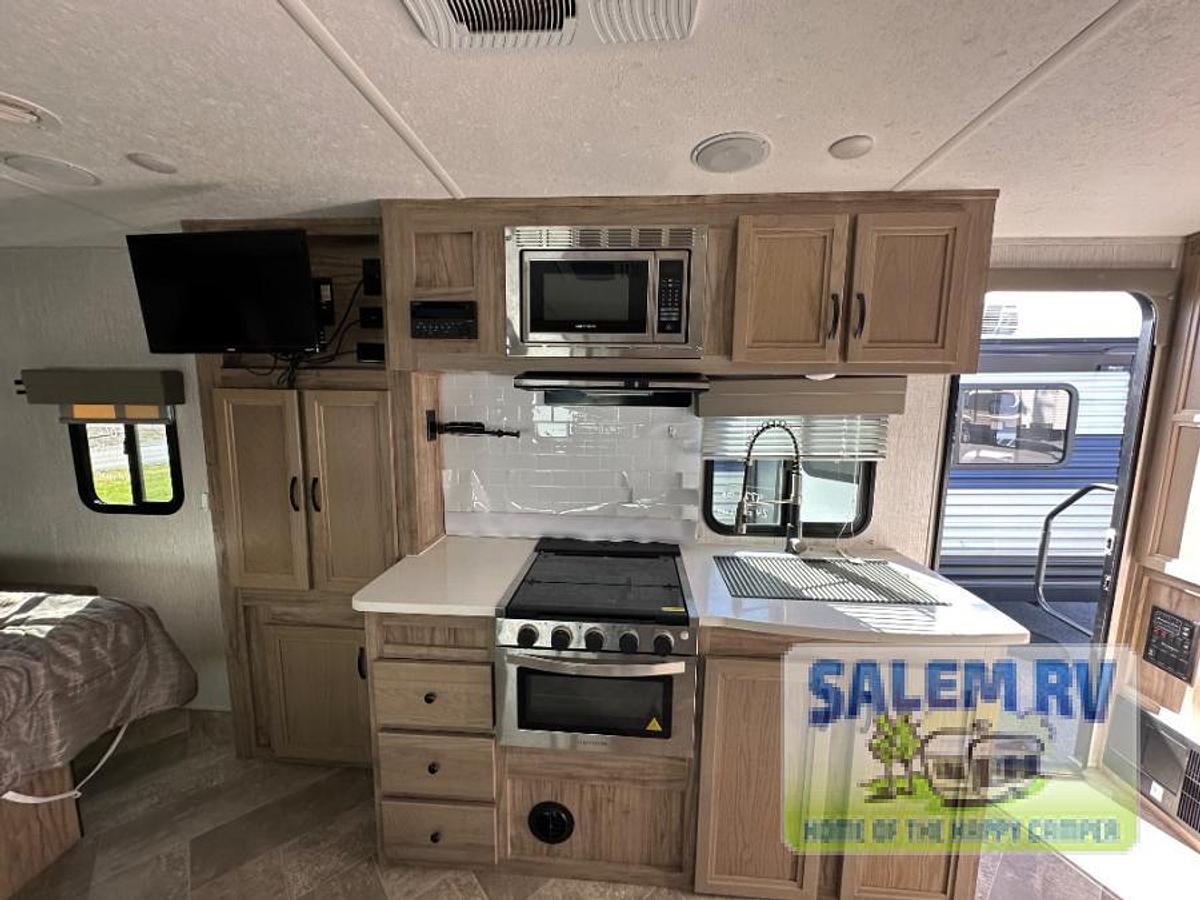 Used Used 2022 Palomino SolAire Ultra Lite 208SS