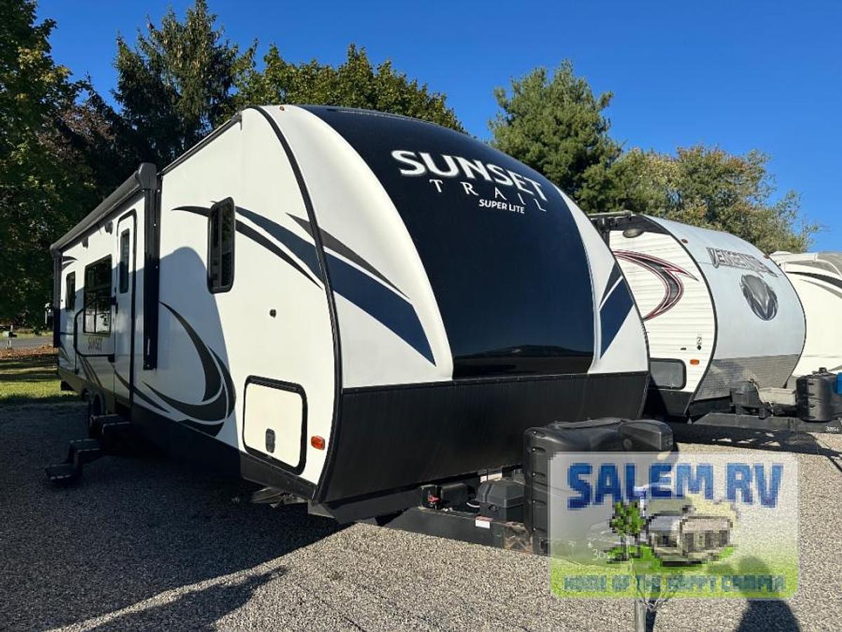 Used Used 2018 CrossRoads RV Sunset Trail Super Lite SS291RK