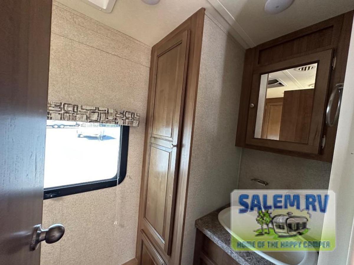 Used Used 2018 Forest River RV Rockwood Mini Lite 2304KS