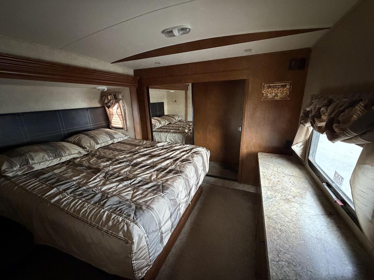 Used Used 2014 Salem Hemisphere 286RLT