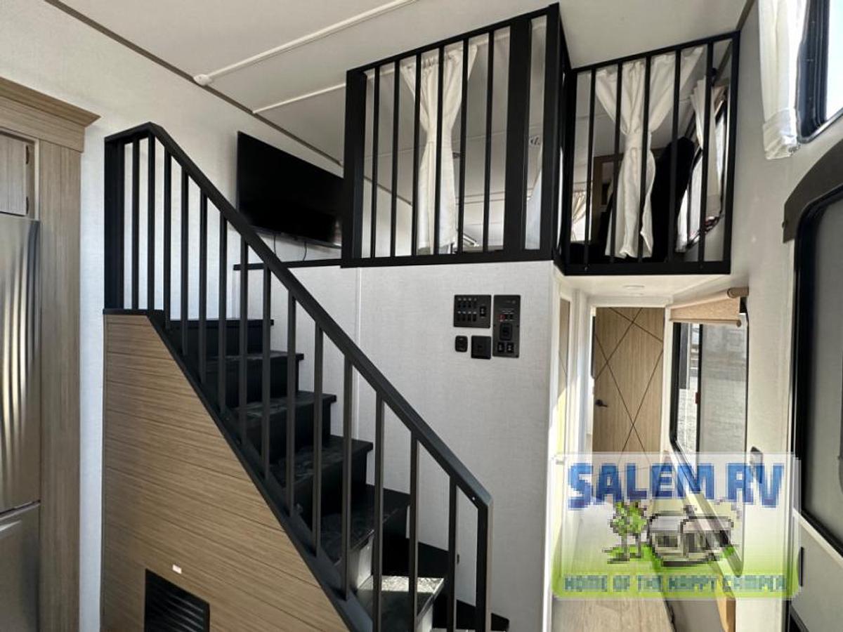 New 2025 Forest River RV Salem Grand Villa 42VERANDA