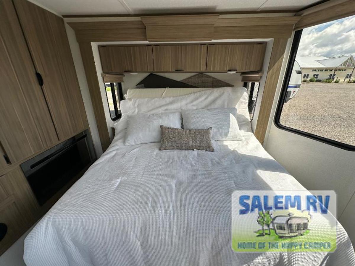 New 2025 Forest River RV Salem Grand Villa 44VIEW